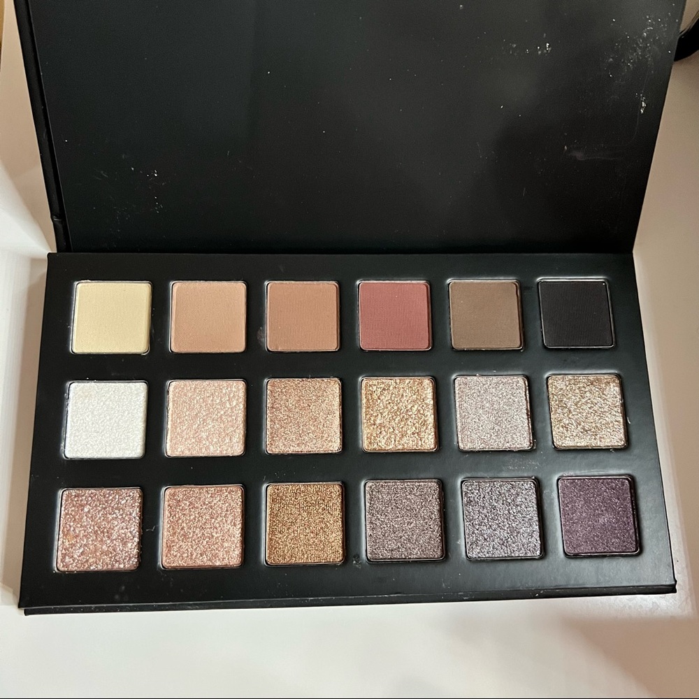 Lorac Noir Palette